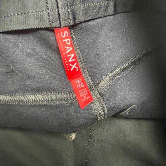 Spanx Size 1X NEW Luxe Black Faux Leather Look Leggings Pull On Ankle Skinny - Picture 2 of 5